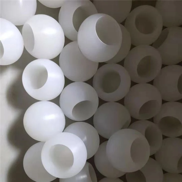 Plastic Ball With Hole (2)